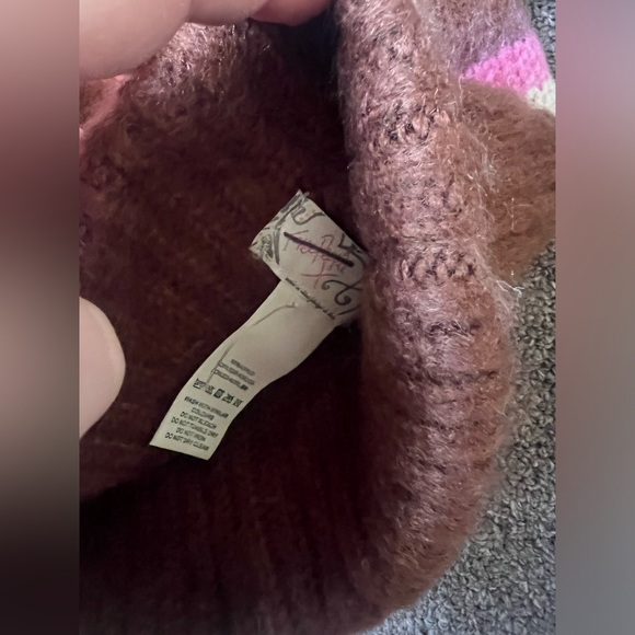 Free people groove striped Beanie OS NWOT - Picture 5 of 5